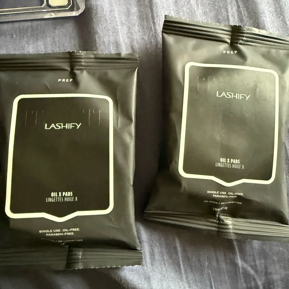 Lashify kit! - Picture 9 of 12